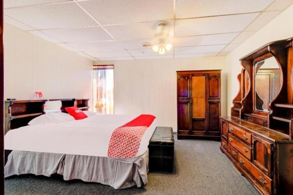 Oyo Hotel Drumright I-44 Ok ภายนอก รูปภาพ