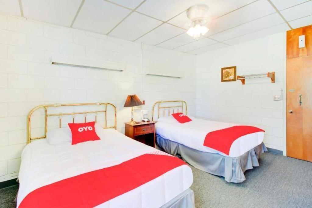 Oyo Hotel Drumright I-44 Ok ภายนอก รูปภาพ