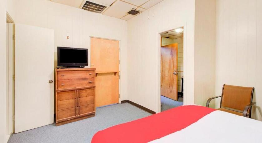 Oyo Hotel Drumright I-44 Ok ภายนอก รูปภาพ