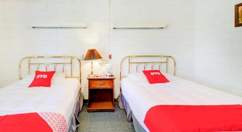 Oyo Hotel Drumright I-44 Ok ภายนอก รูปภาพ